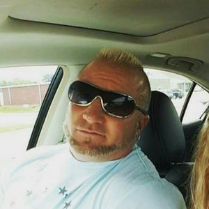 Meet your Posher, Adam